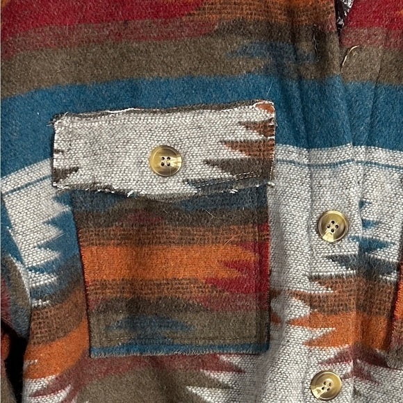 Mulla "Jackson" shacket, size Sm., Aztec print, hi-lo, raw edge, blue/rust - Picture 2 of 9